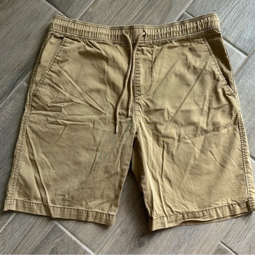 Men’s Aeropostale shorts size M